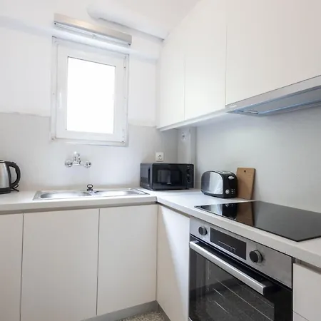 Apartament Spacious High-ceiling 2-bedroom By Acropolis Museum