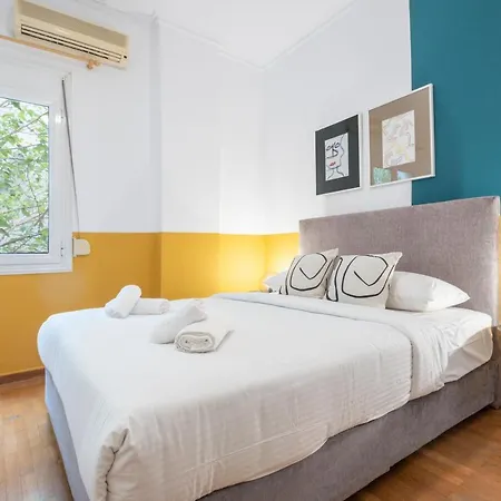 Spacious High-ceiling 2-bedroom By Acropolis Museum Apartament Atena